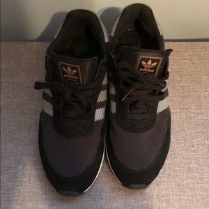 adidas mens black iniki boost
